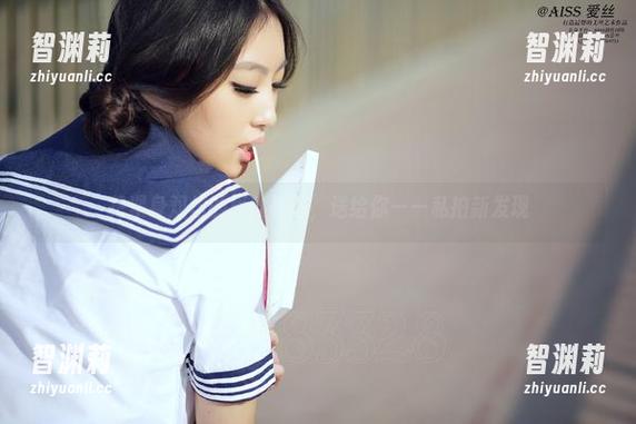 把紧身双丝的爱丝原图，送给你——私拍新发现