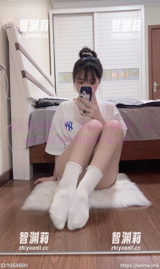 Bangni邦尼 从未见过如此“萌”的圣诞小鹿COS,Bangni邦尼的美图让我怀疑人生。