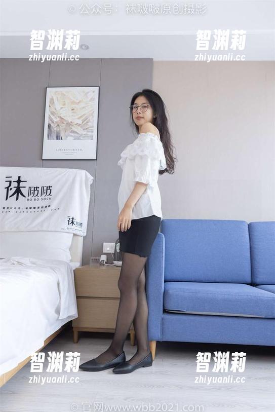 BoBoSocks袜啵啵 - 拯救我的平底鞋：小沫的写真集，让我忍不住想模仿