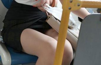 IESS异思趣向 – 性感来袭！下载肉肉的红裙装全集，心动不如行动！