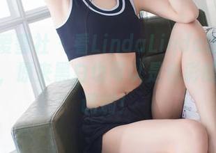 IMiss爱蜜社 – 看LindaLinda的黑白写真图包，原来黑白也可以是色彩的另一种调调！