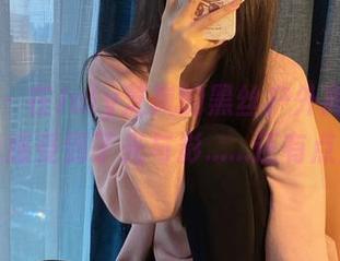 微密圈 – 在July芝岚的黑丝户外高清原图下，我感受到了光与影……还有点羞羞！