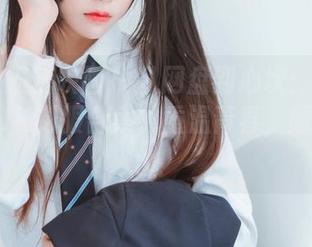 MTYH喵糖映画 – 从网盘到心坎：镜酱清纯学妹JK制服合集，重温青春，顺便流口水！