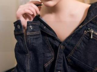 TouTiao头条女神 – 修女背后的秘密，娜依灵儿的无圣光美图
