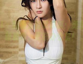 TuiGirl – 制服里的梁棋棋：美图不只在时装秀，更在办公室！