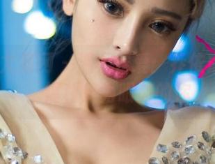 UGirls尤果网 – 温柔宠爱：乔依琳的写真，福利只为眼前的你
