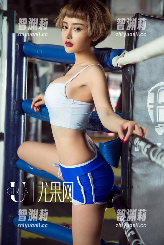 UGirls尤果网-尤娜娜 UGirls尤果网 - 尤娜娜的短裙写真:如何把小清新玩出花