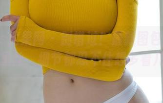 UGirls尤果网 – 别错过！最新图包：李思宁裤里丝，细节都忍不住想多看几遍。