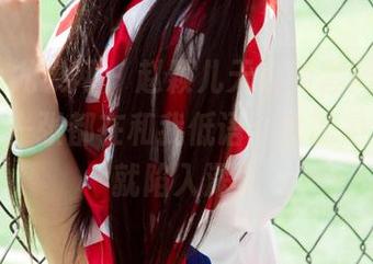 UGirls尤果网 – 赵颖儿天台新套图更新，感觉每一张都在和我低语，真的是看一眼就陷入深思