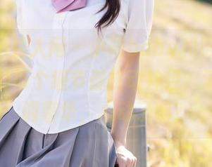 Xiuren秀人网 – 小雨baby和服更新：合集里的每个细节都挑动神经，满满的低调奢华，心动了嘛？