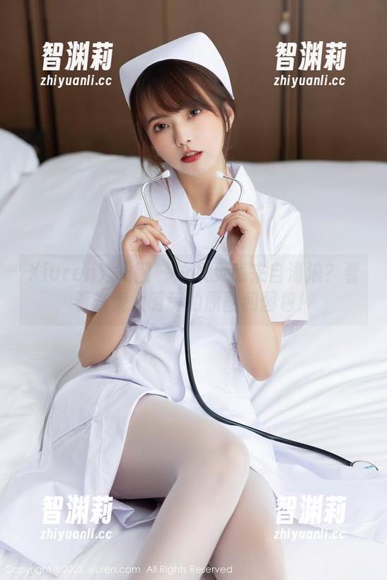 Xiuren秀人网-米妮大萌萌 Xiuren秀人网 - 泳衣灵感来自海浪?看看米妮大萌萌的原图和图包!