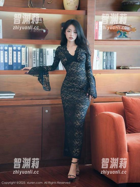 Xiuren秀人网-陈芊儿 Xiuren秀人网 - 在天台上,陈芊儿教你如何优雅地‘晒’出高颜值——写真图包必备!