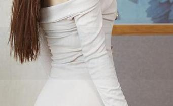 带你领略共浴爱河的写真美好，尤蜜荟真是个调皮的家伙！
