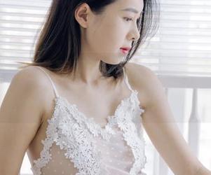 一骑红尘走进轰趴猫，看看照片里妃子们的笑容多迷人！