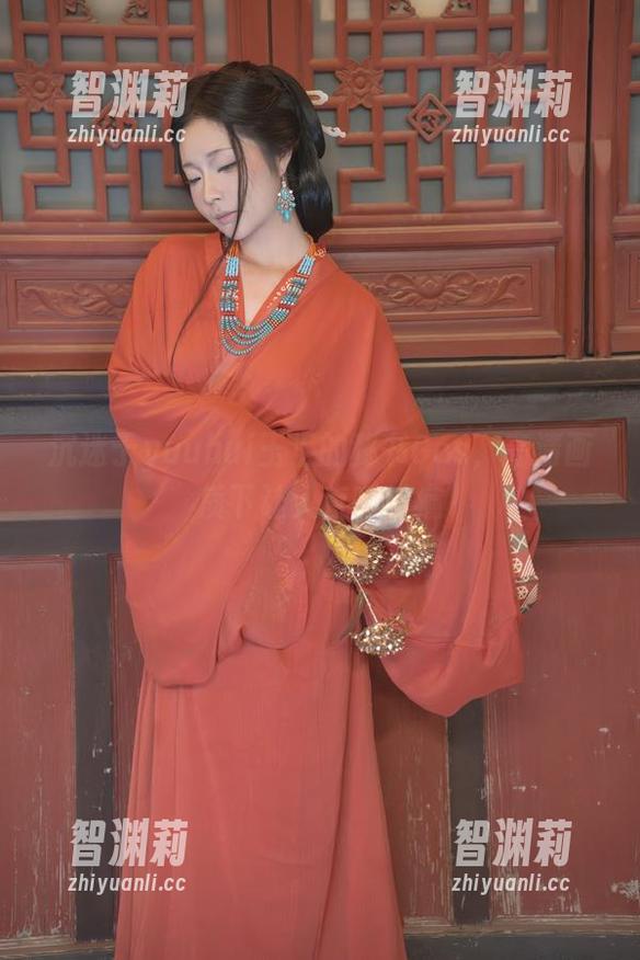 yuuhui玉汇 沉迷于yuuhui玉汇的秘书Cos,高清画质下让人直呼过瘾