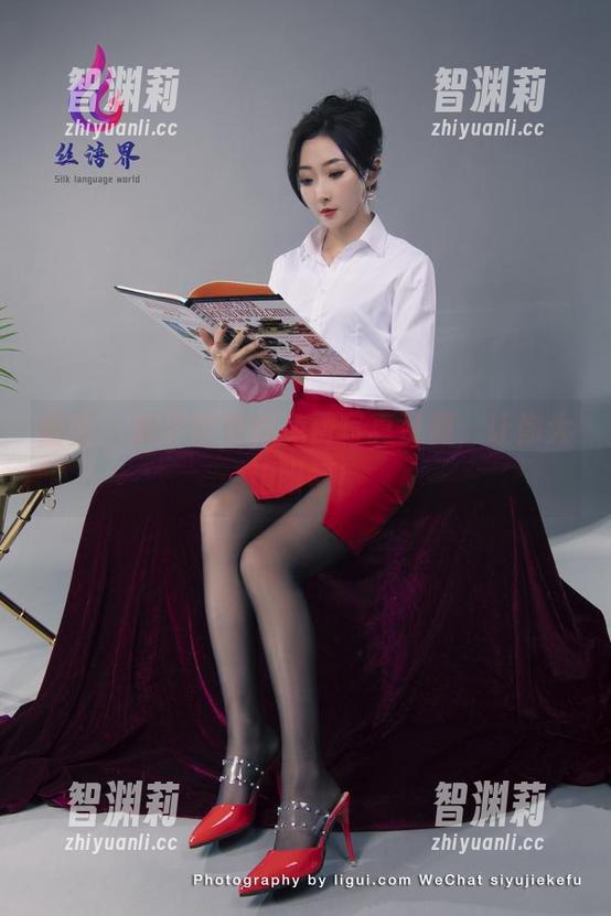 丽柜-桃子 丽柜 - 桃子学姐的免费写真资源,让你大饱眼福!