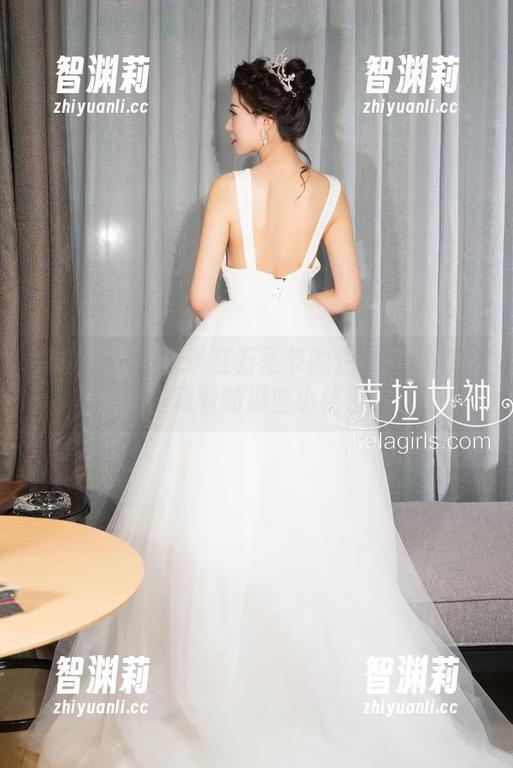 克拉女神-百琳 克拉女神 - 百琳在万圣节的逆袭:原图壁纸里藏着的那些小秘密!