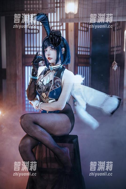 夏小秋秋秋 夏小秋秋秋写真:美脚见证了我对生活的热爱。