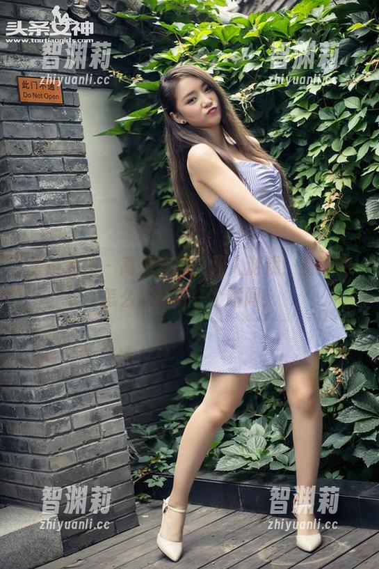 头条女神 - 高清套图，双人游戏！看乔安怎么玩转每一个瞬间！