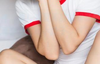 头条女神 – 看！刘瑾希的御姐写真，美图背后藏着多少轻松小段子，绝对值得一看！