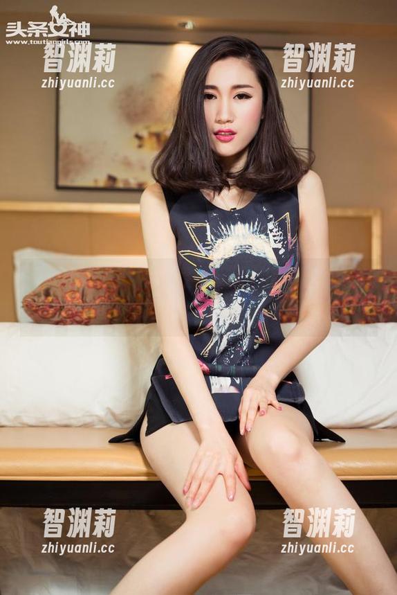 头条女神-李温柔 头条女神 - 当李温柔的“涨粉日记”遇上你的好奇,完美的套图资源等你来拿!