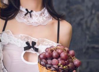 头条女神 – 如何优雅地看申美嫣白裙全套？图片指引你进入她的心境！