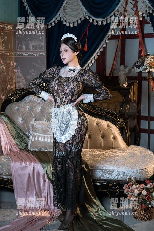 奈汐酱Nice 当奈汐酱Nice碰上蛇年,无圣光下的图片,感觉有什么在悄悄流动。