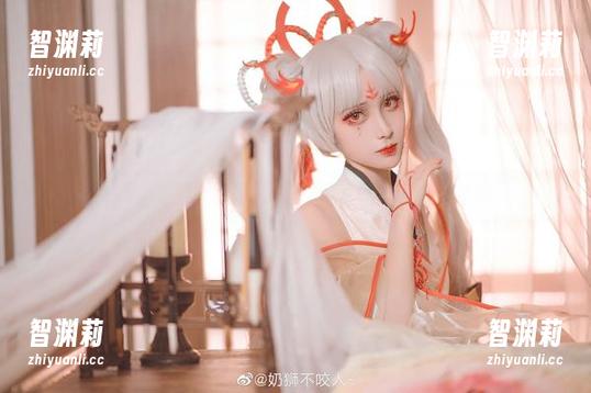 奶狮不咬人 资源齐发:奶狮不咬人带你进入公孙离的奇妙世界!