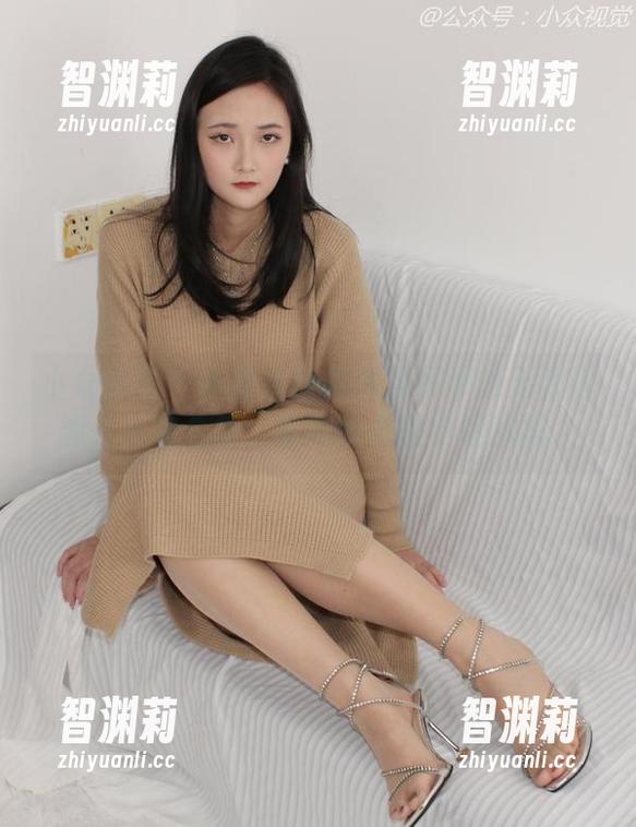 小众视觉 - 小薯条带你探索吊带的无限可能，私拍合集，看得我心里小鹿乱撞。