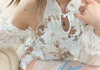 放眼天台，小女巫露娜的写真壁纸也太吸睛了吧，让人心动！