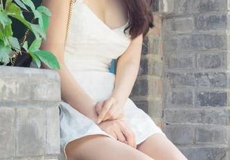 尤果网 – 欣杨Kitty的吊带风情，别错过这免费图集
