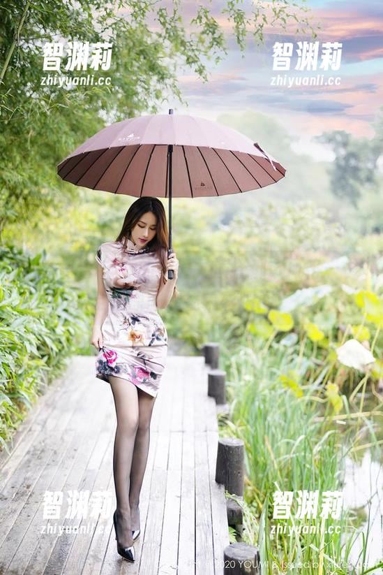 尤蜜荟 - 丰腴的娜露，演绎都市风格——全套原图尽揽精彩瞬间！