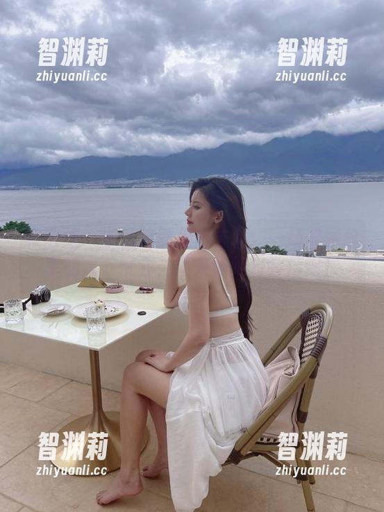 就是阿朱啊 微密圈 - 章鱼与就是阿朱啊:一场美图分享的水下聚会,不来你绝对会后悔!