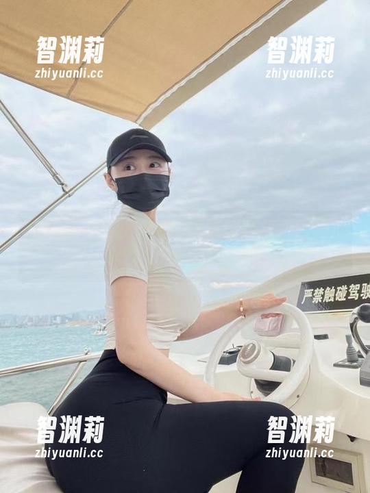 微密圈 - 左公子666携最新图包重磅推出，美足撩动你的心弦！