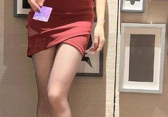 微密圈 – 一探徐莉芝全套写真，长腿丝诱背后藏着的故事。