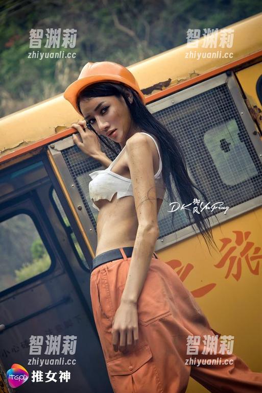 推女神-何晨曦 推女神 - 何晨曦在线眼镜合集:给你的眼睛加点料,心情轻松随便飞!