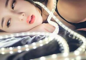 推女神 – 宛恩miyu夏日美图合集：像阳光一样闪耀的瞬间