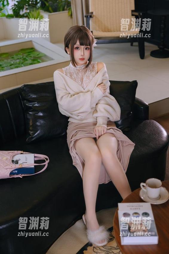 日奈娇 日奈娇麻衣校服,下载这套作品集,你就是课堂上的主角!