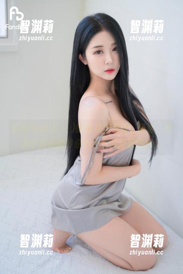 普美Bomi(보미)的连衣裙套图：哎呀，这裙子真是能秒杀我所有的搭配创意！