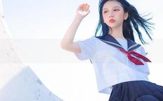 牛仔裤的无敌搭配：果咩酱的美图壁纸大揭秘！