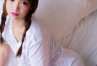 果团网 – 云菲菲牛仔裤图册：看看这些裤子怎么和她一起发光发热！