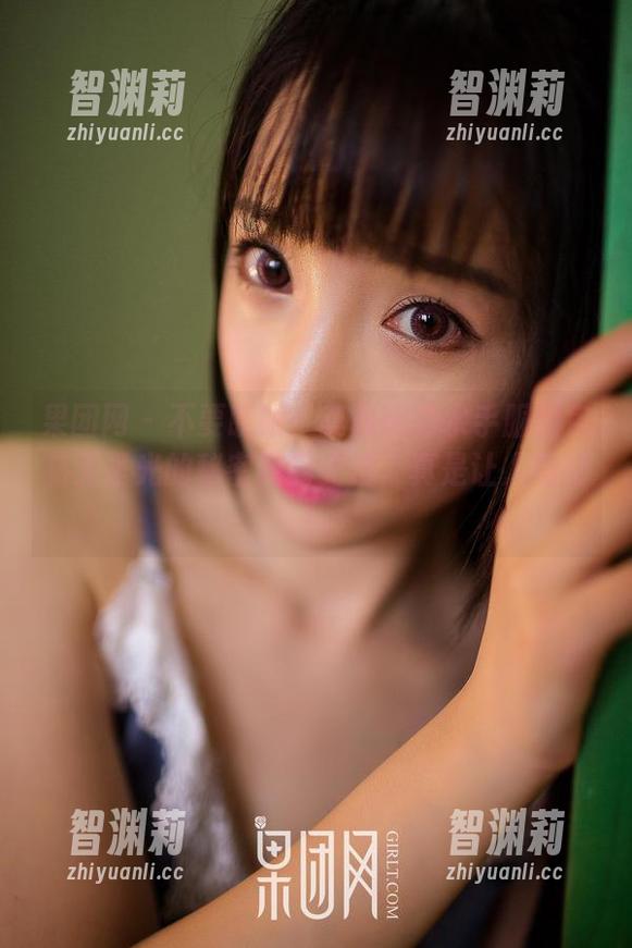 果团网-莫雅琪 果团网 - 不要眨眼!莫雅琪的水手服图包将无圣光的秘密展露无遗,真是让人期待!