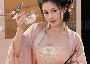 桃暖酱的JK：漫游在光影中的资源，心跳加速！