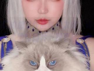 椒妮佐仁的加贺作品真是太赞，让人忍不住一遍遍看她的图片，想要搜寻更多秘密。