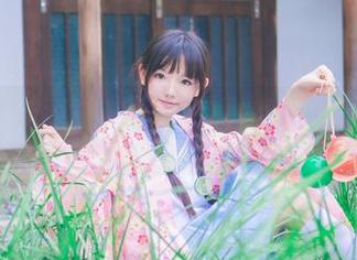 在樱群的泳池中：玩水、嬉戏、还有无数惊喜的图片资源等你探索！