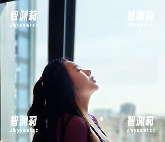 水蜜桃米米 微密圈 - 私房写真和裸足的交响曲:水蜜桃米米的感性倾诉