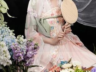 制服风格大放异彩，爆机少女喵小吉带你看精选美图！