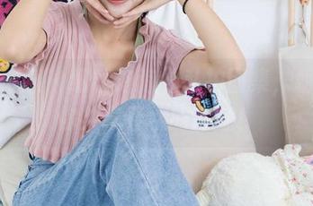 物恋传媒 – 细看泡泡的私拍图集，朝夕与你共享春秋的诗意！