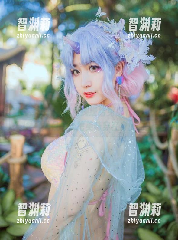 猫九酱 猫九酱来啦,白色蝴蝶结免费下载!快来看看她是怎么把美味穿在身上的!