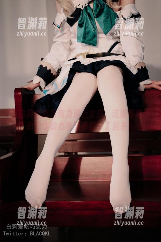 当白莉爱吃巧克力遇上女孩：这组写真图册让你的心也跟着跳动了起来！